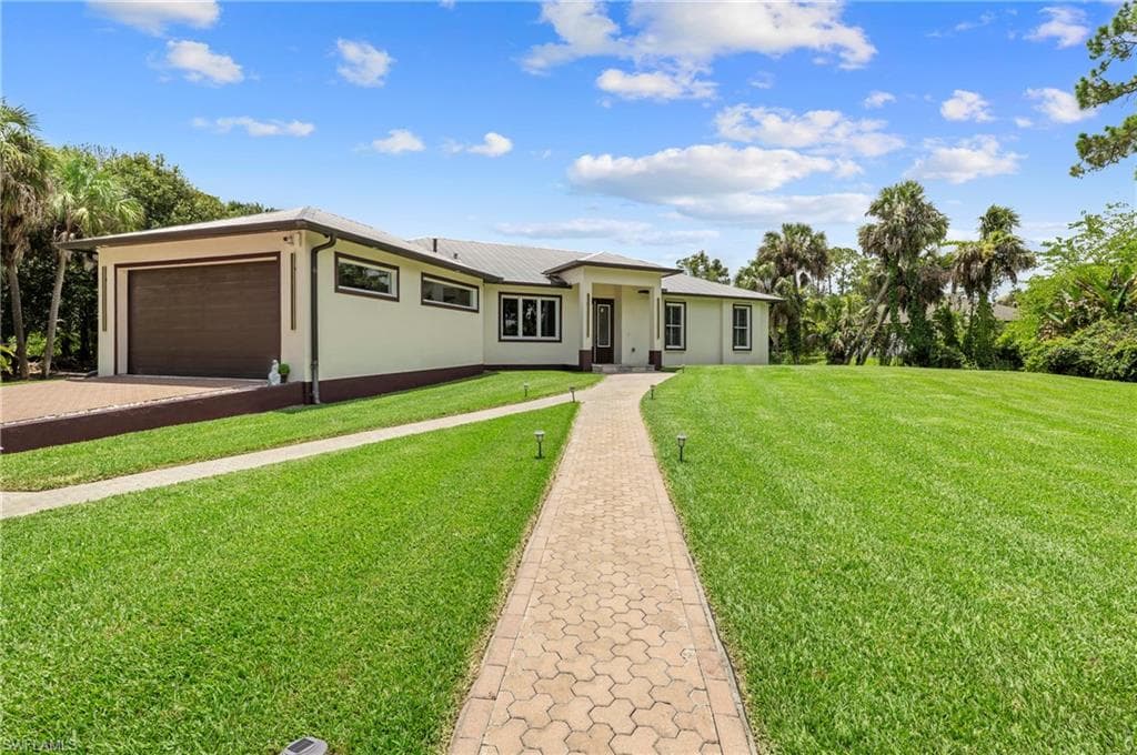 556 6th ST SE NAPLES, FL 34117