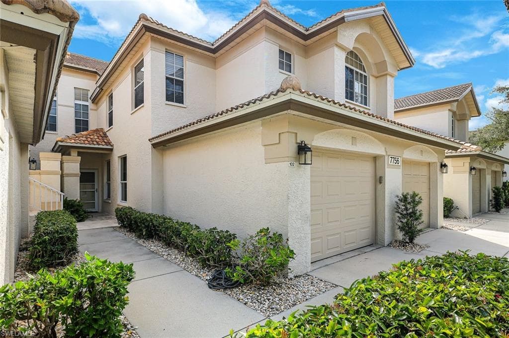 7756 Gardner DR 102 NAPLES, FL 34108