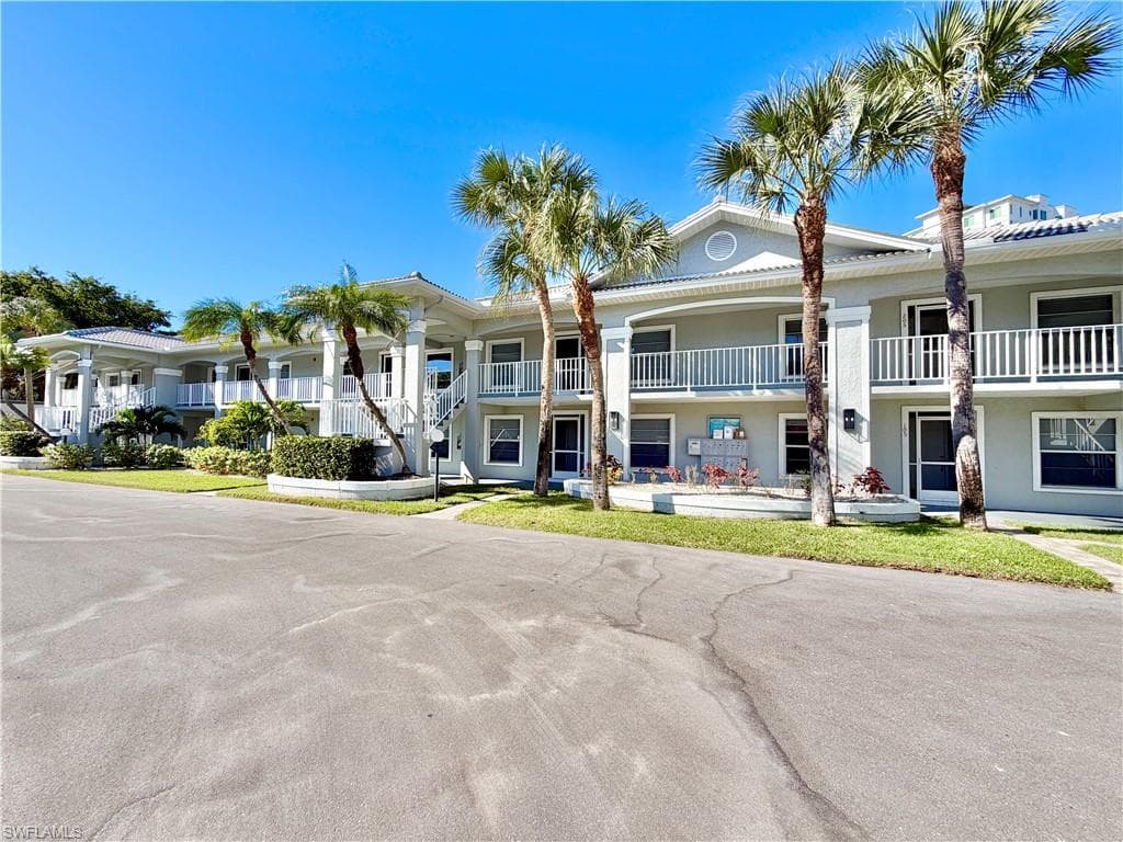 509 Roma CT 107 NAPLES, FL 34110
