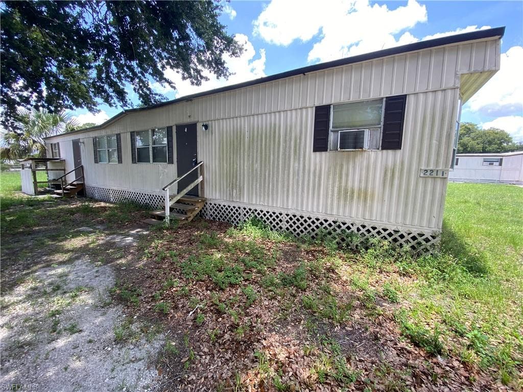 2211 Cantor LN NORTH FORT MYERS, FL 33917