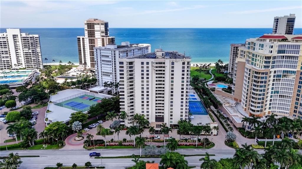 4451 Gulf Shore BLVD N 1604 NAPLES, FL 34103