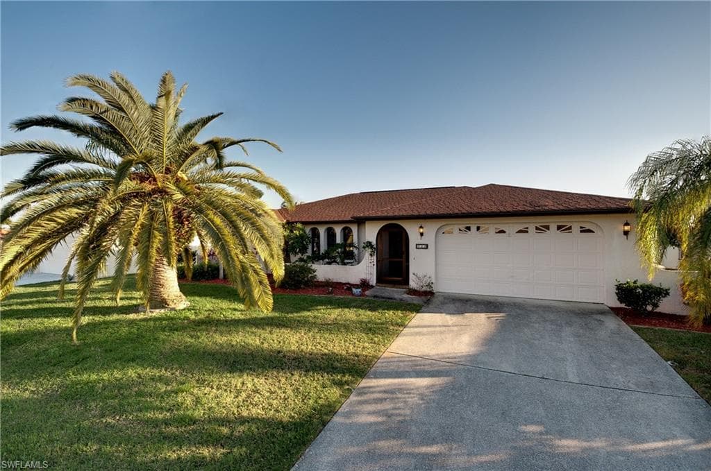 532 SE 33rd ST CAPE CORAL, FL 33904
