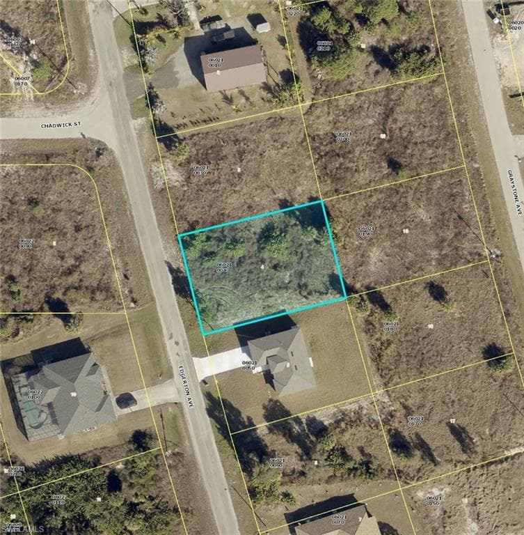 963 Edgerton AVE LEHIGH ACRES, FL 33974