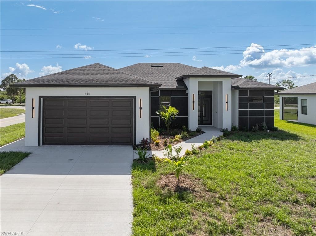 816 Floyd AVE S LEHIGH ACRES, FL 33976