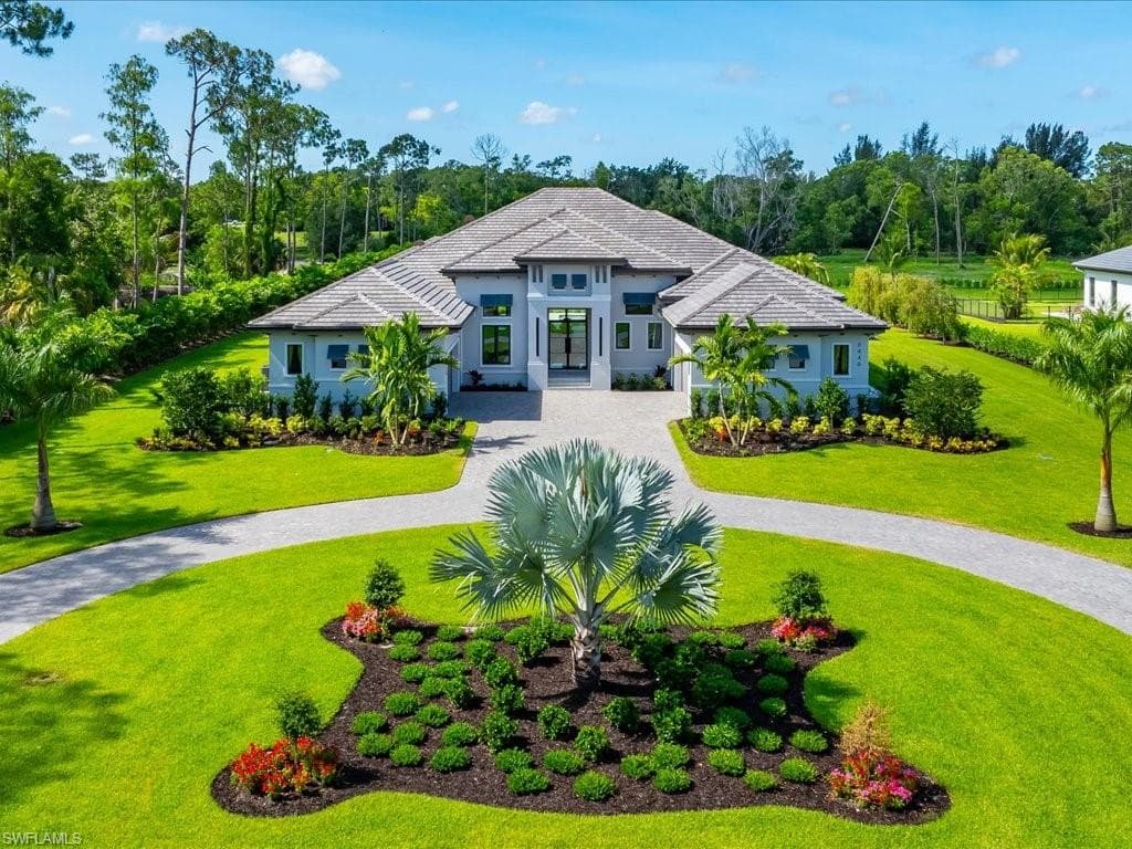 6446 Daniels RD NAPLES, FL 34109