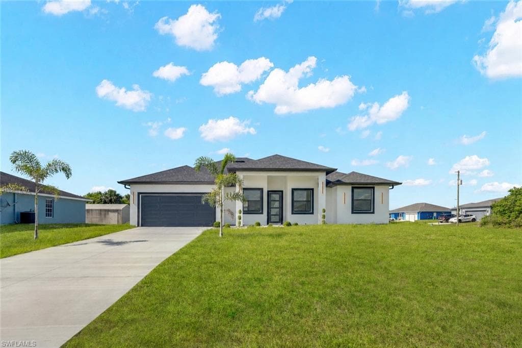 8030 SHERWOOD CIR LABELLE, FL 33935