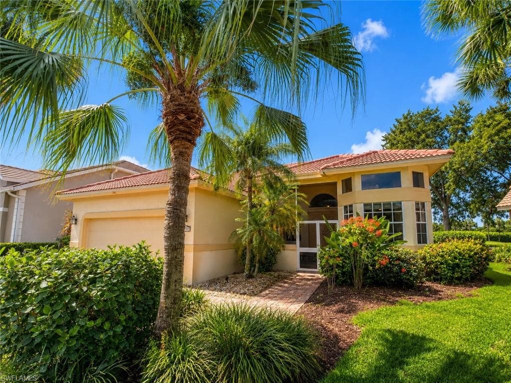 25151 Bay Cedar DR BONITA SPRINGS, FL 34134