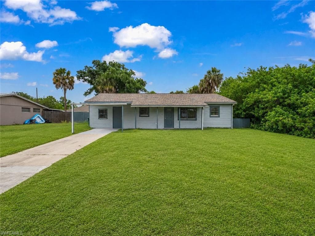 20310 Lorenzo AVE PORT CHARLOTTE, FL 33952