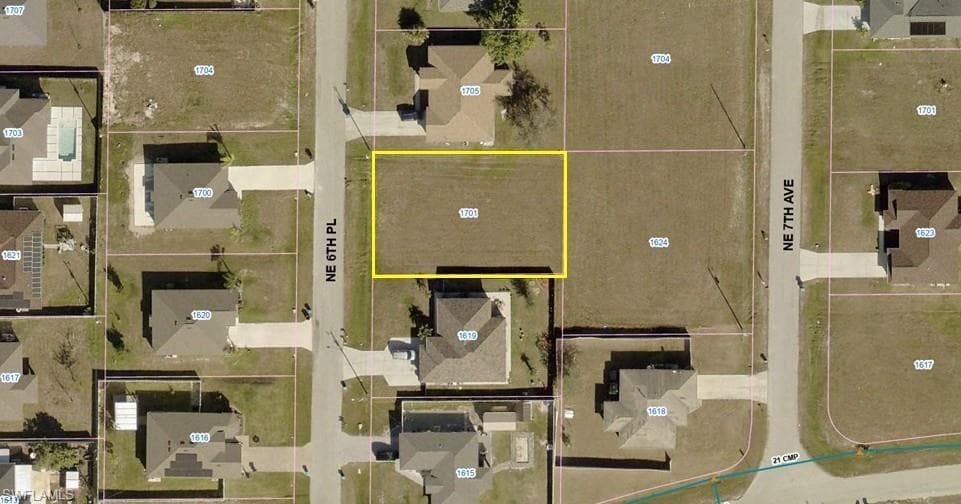 1701 NE 6th PL CAPE CORAL, FL 33909