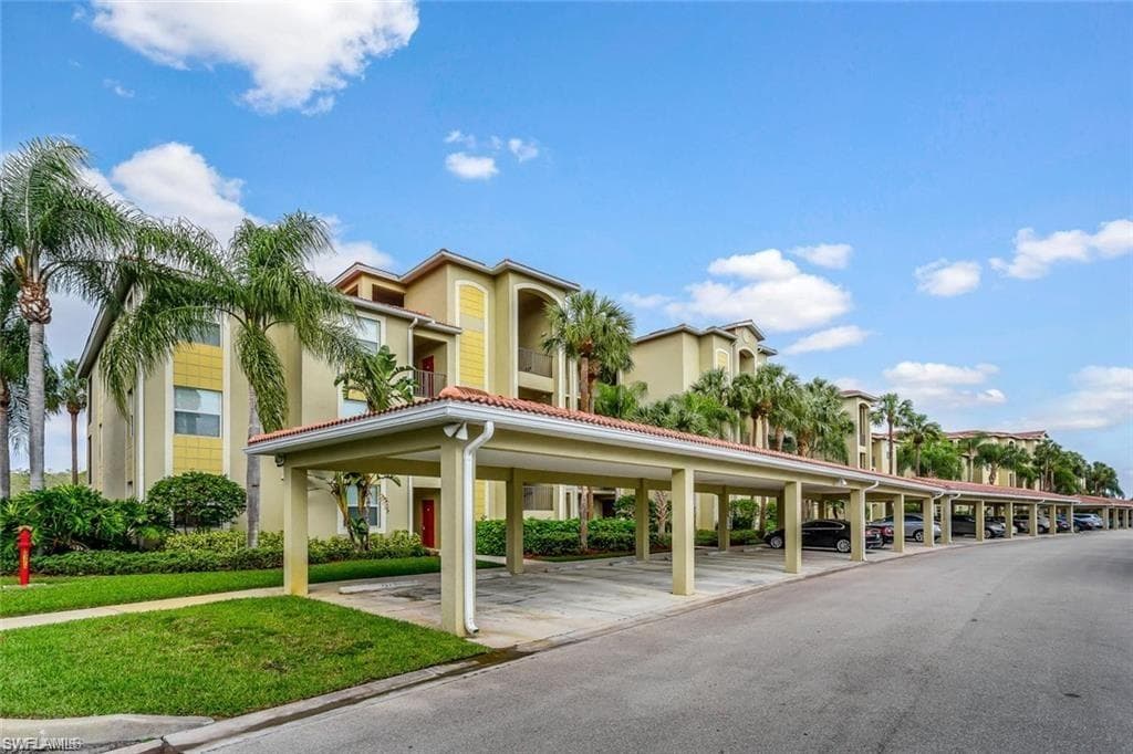 10275 Heritage Bay BLVD 711 NAPLES, FL 34120