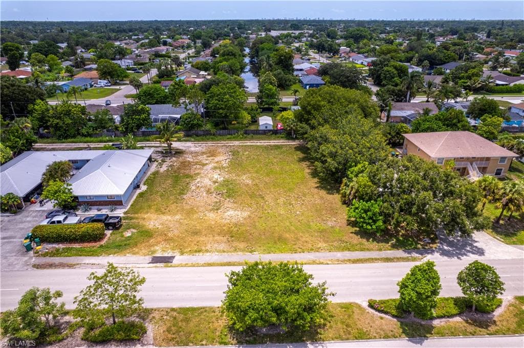 2171 Sunshine BLVD NAPLES, FL 34116