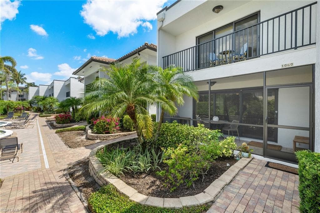 1060 6th ST S 1060 NAPLES, FL 34102