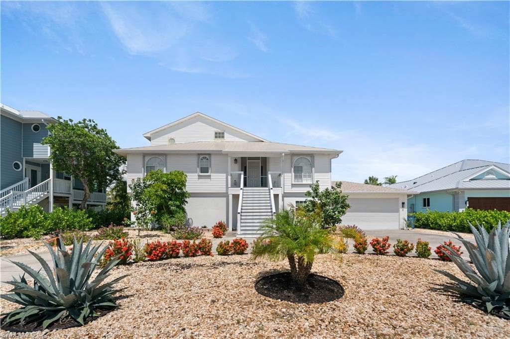 116 Sand Dollar DR FORT MYERS BEACH, FL 33931