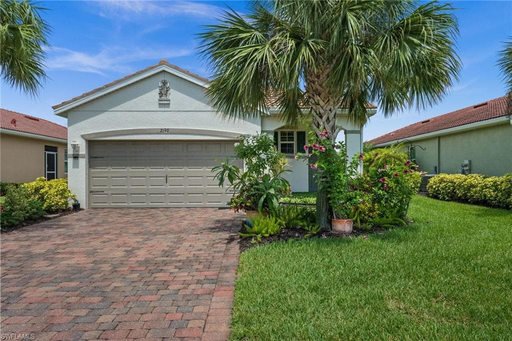 2190 Summersweet DR ALVA, FL 33920