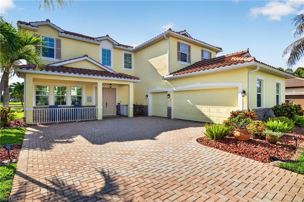 2659 Amber Lake DR CAPE CORAL, FL 33909