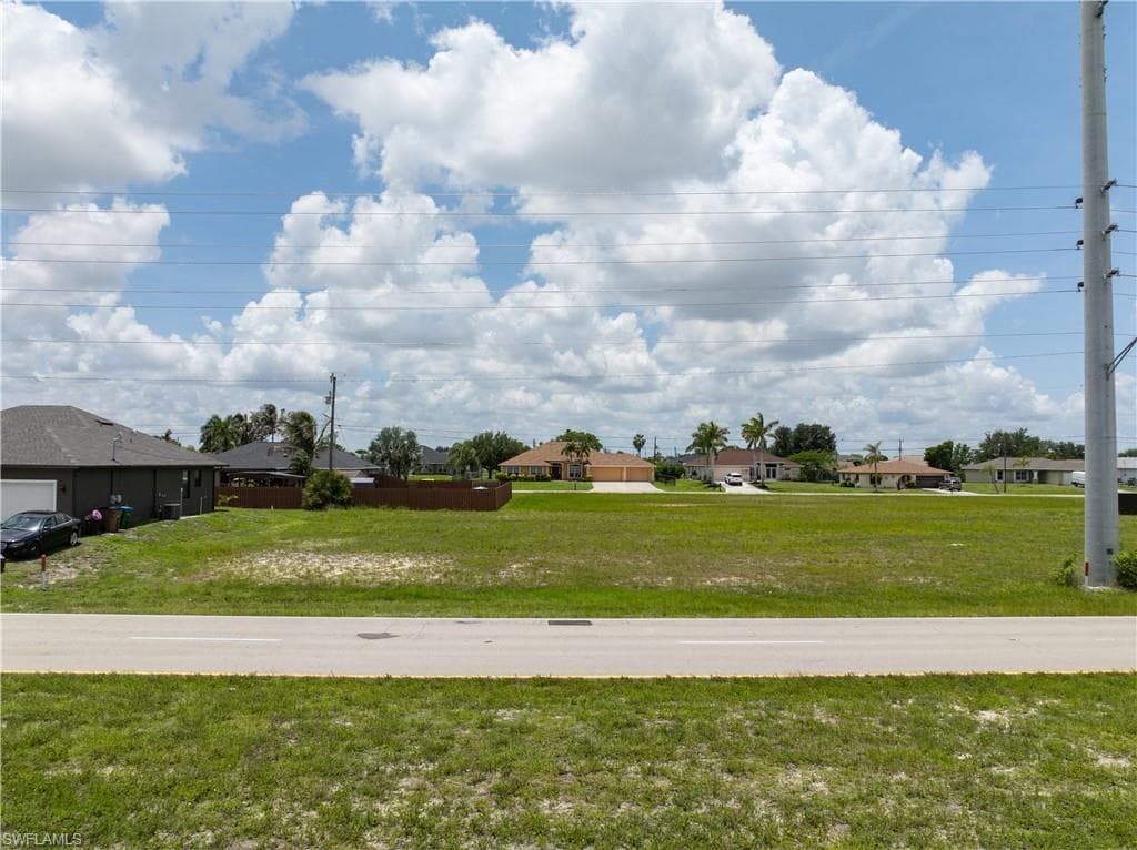 418 Kismet PKWY E CAPE CORAL, FL 33909