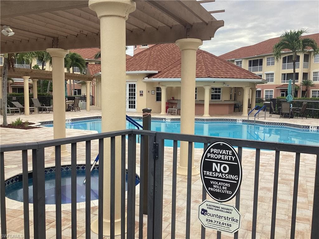 1121 Van Loon Commons CIR 304 CAPE CORAL, FL 33909