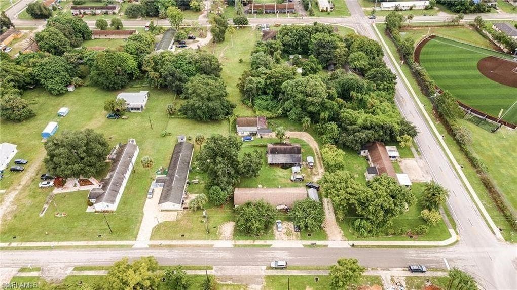 102 3rd ST FORT MYERS, FL 33907