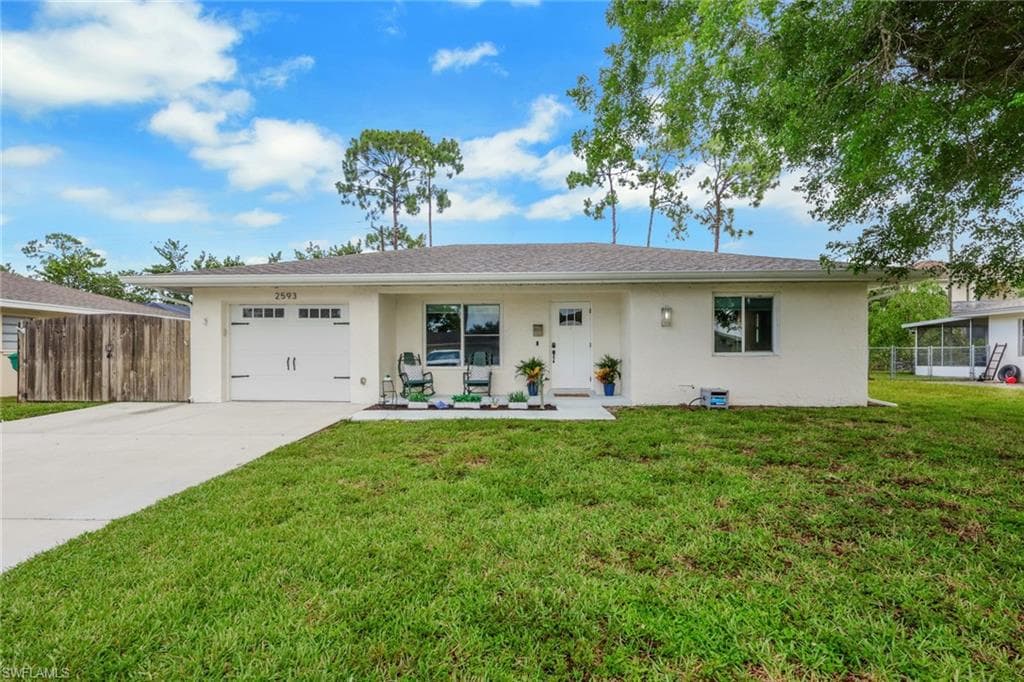 2593 Poinciana ST NAPLES, FL 34105