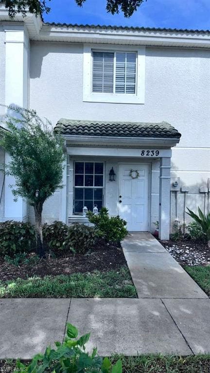 8239 Pacific Beach DR FORT MYERS, FL 33966