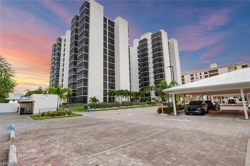 6612 ESTERO BLVD 301 FORT MYERS BEACH, FL 33931