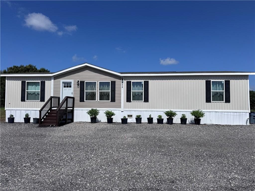 220 N Zambria ST CLEWISTON, FL 33440