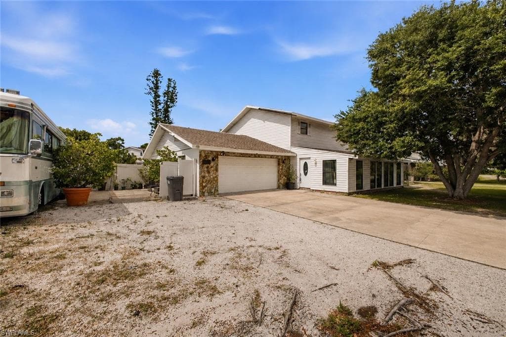 7418 16th AVE NW BRADENTON, FL 34209