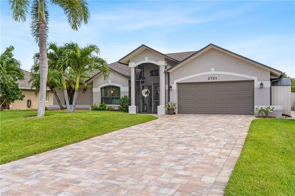2721 Gleason PKWY CAPE CORAL, FL 33914