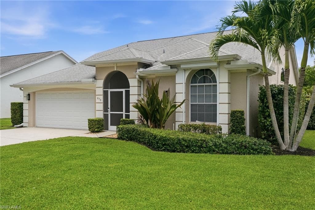 670 Lambton LN NAPLES, FL 34104