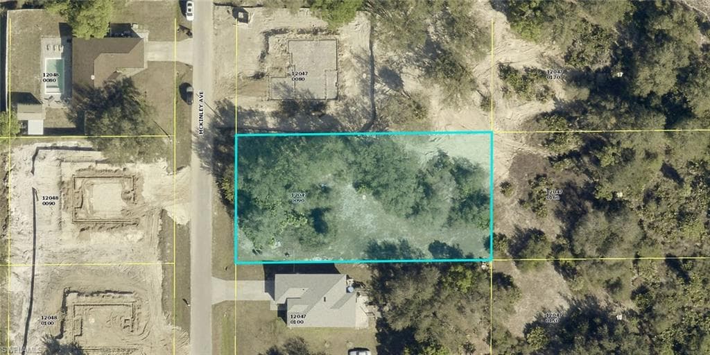 1506 McKinley AVE LEHIGH ACRES, FL 33972