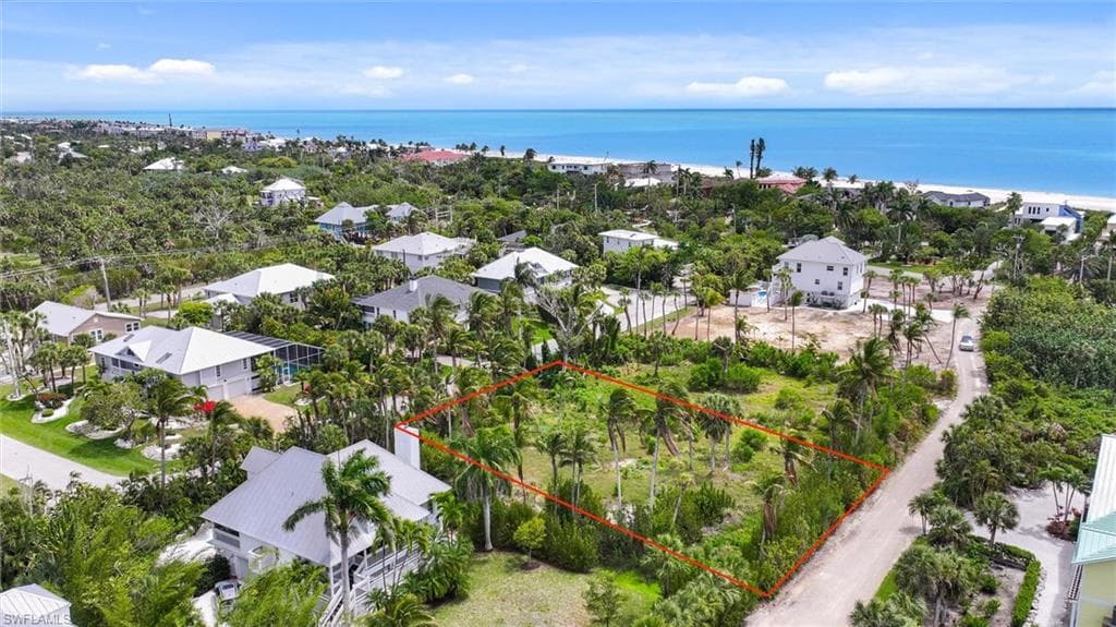 470 Sawgrass PL SANIBEL, FL 33957