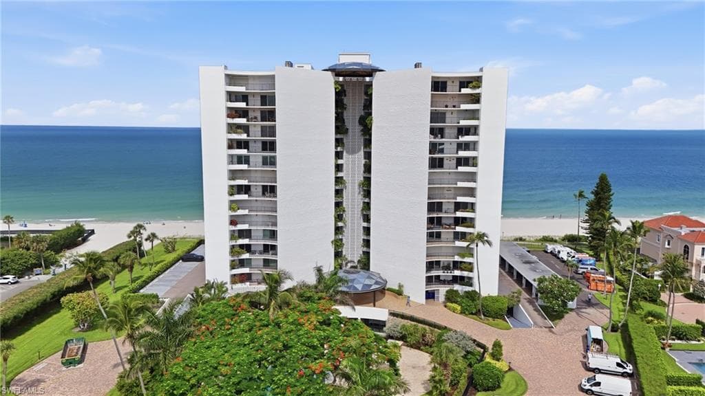 3951 Gulf Shore BLVD N 302 NAPLES, FL 34103