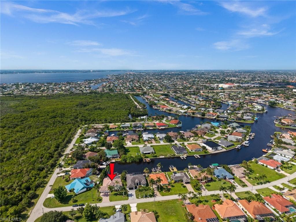 2106 SE 20th LN CAPE CORAL, FL 33990