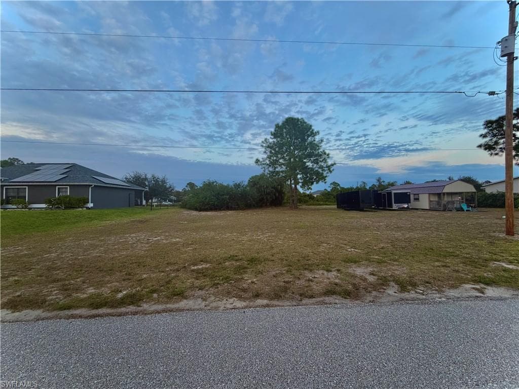 2514 34th ST SW LEHIGH ACRES, FL 33976