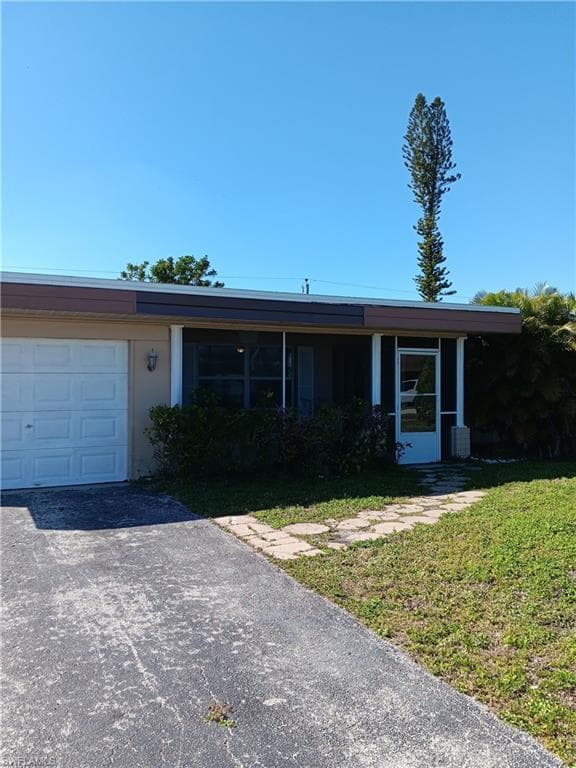 312 NE 11th PL CAPE CORAL, FL 33909