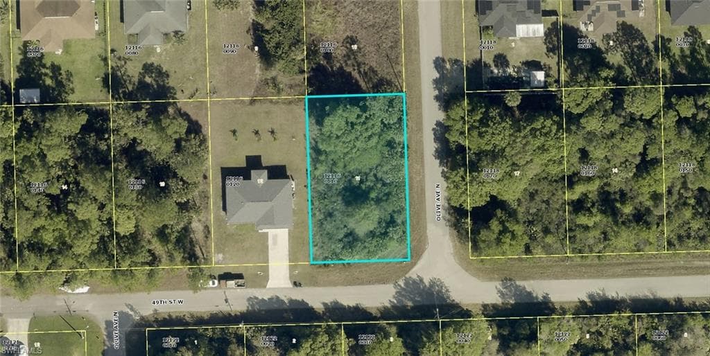 3200 49th ST W LEHIGH ACRES, FL 33971