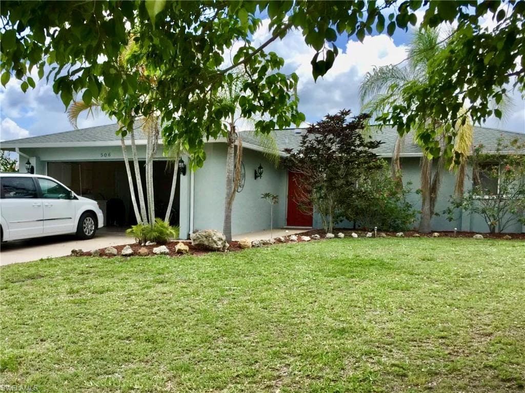 506 SE 27th TER CAPE CORAL, FL 33904