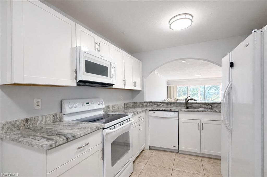 534 Augusta BLVD E104 NAPLES, FL 34113