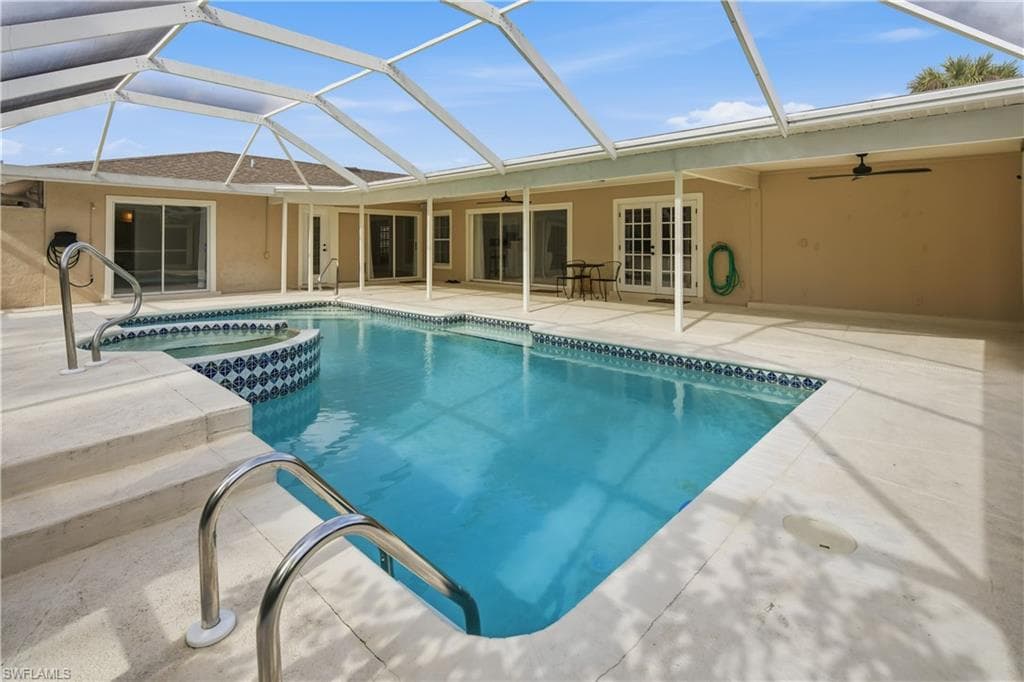 128 Viking WAY NAPLES, FL 34110