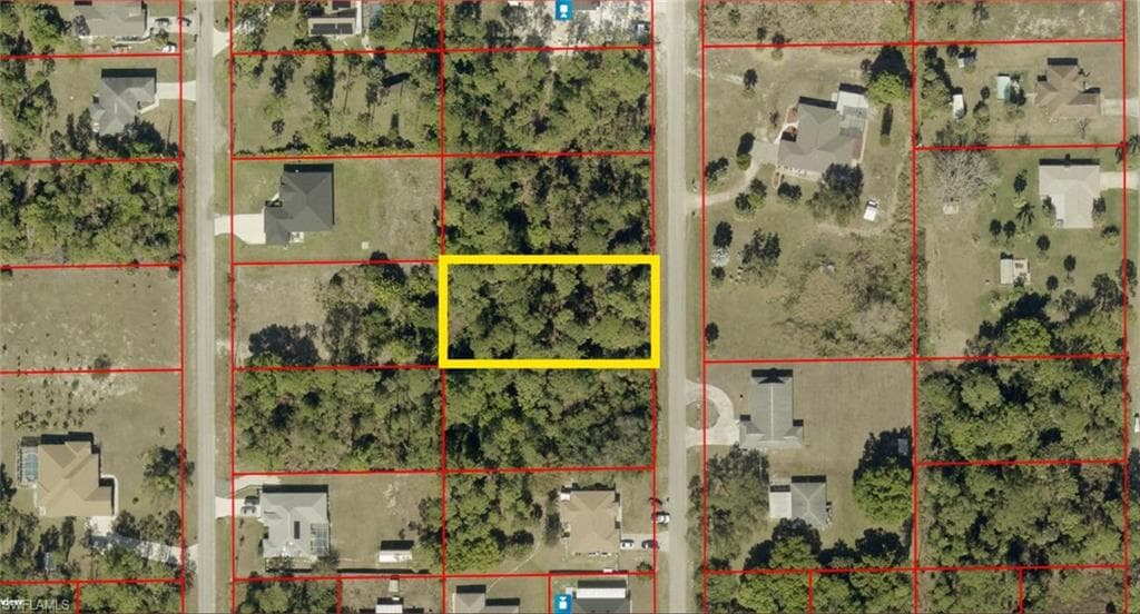 907 Prospect AVE LEHIGH ACRES, FL 33972