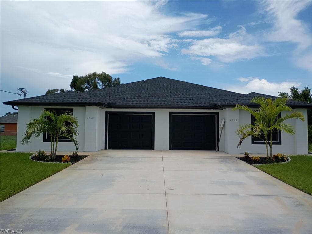 4560/4562 Golfview BLVD LEHIGH ACRES, FL 33973