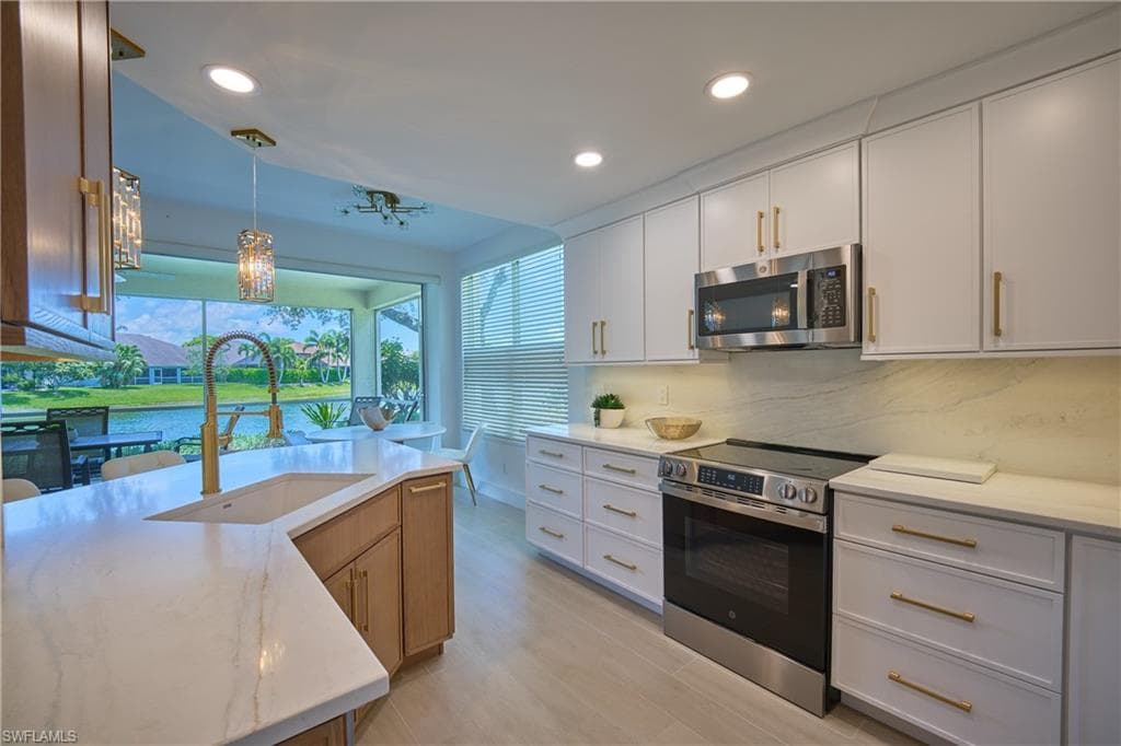 7846 Gardner DR 102 NAPLES, FL 34109