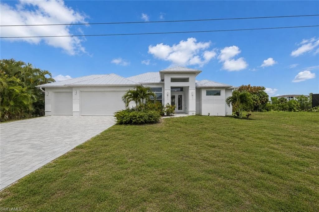 3818 SW 17th AVE CAPE CORAL, FL 33914