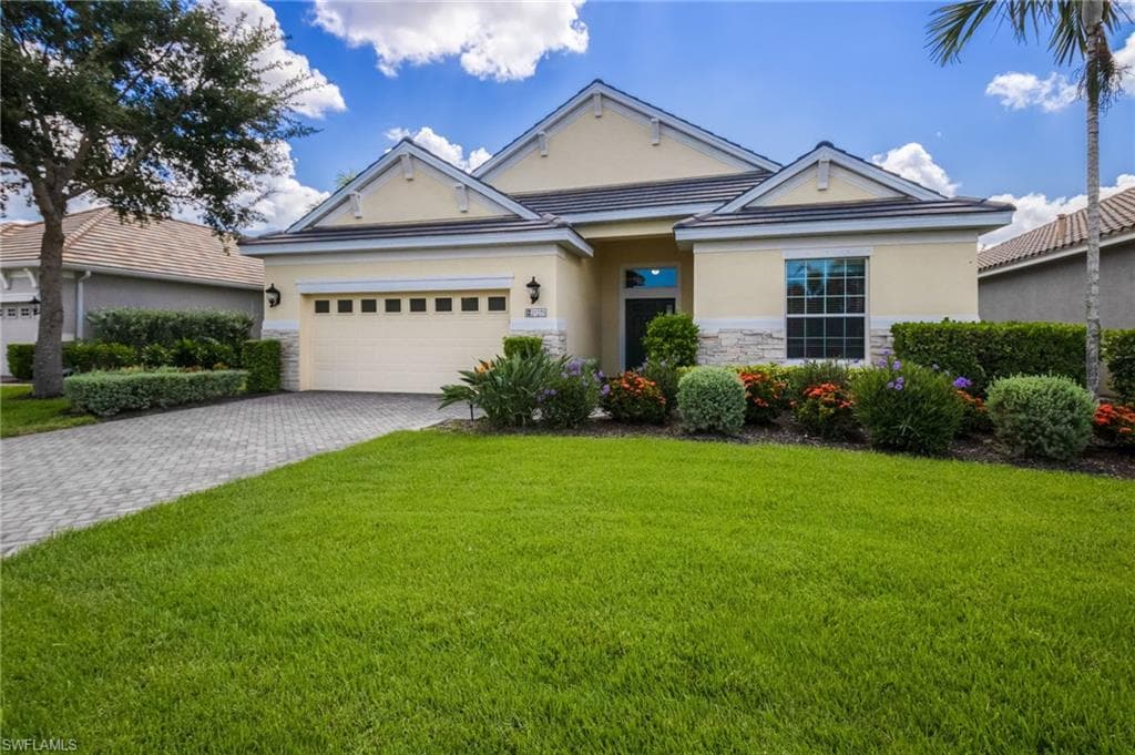 21279 Estero Vista CT ESTERO, FL 33928