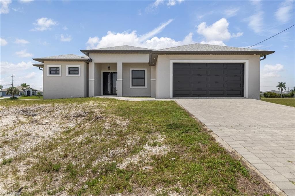 4304 Jacaranda PKWY W CAPE CORAL, FL 33993