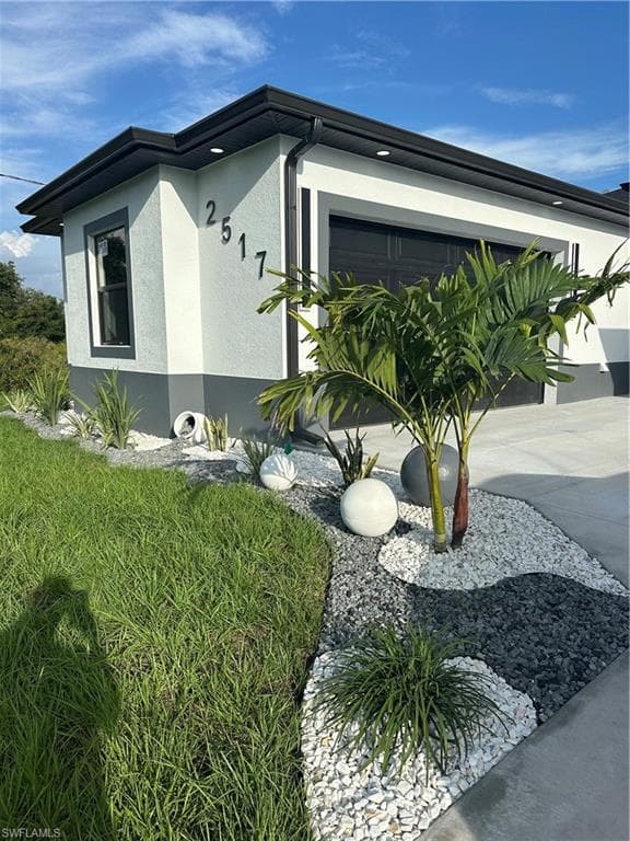 2517 59th ST W LEHIGH ACRES, FL 33971