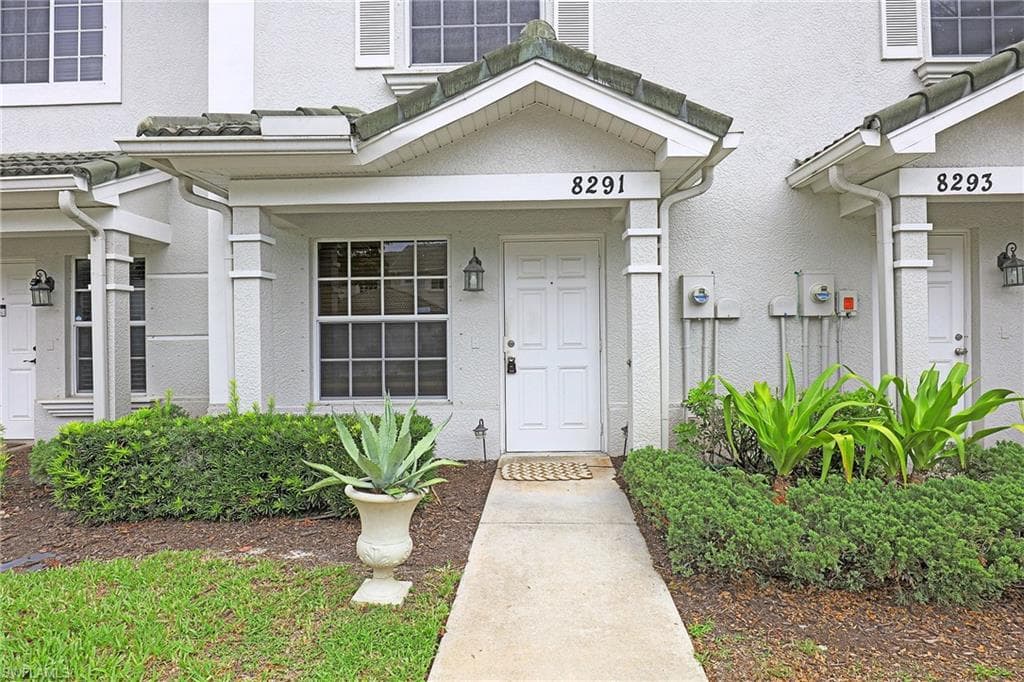 8291 Pacific Beach DR FORT MYERS, FL 33966