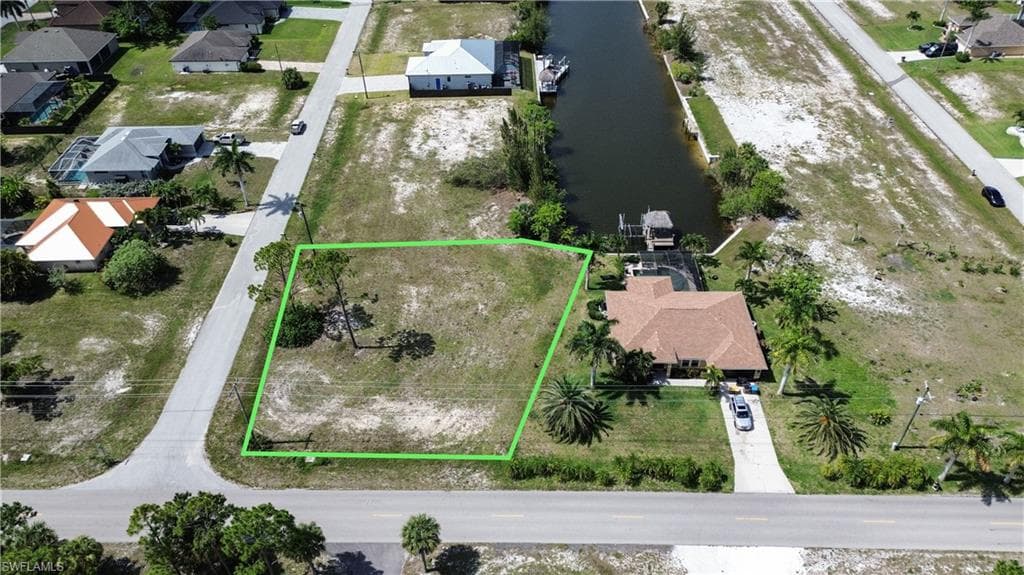 3400 Kismet PKWY W CAPE CORAL, FL 33993