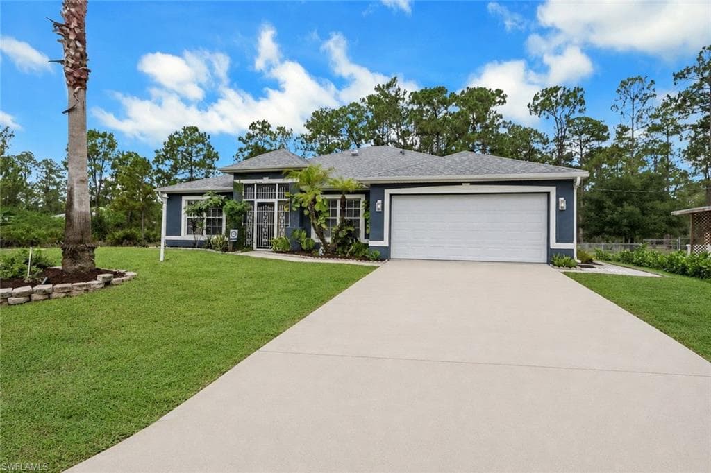 1205 Lake AVE LEHIGH ACRES, FL 33972