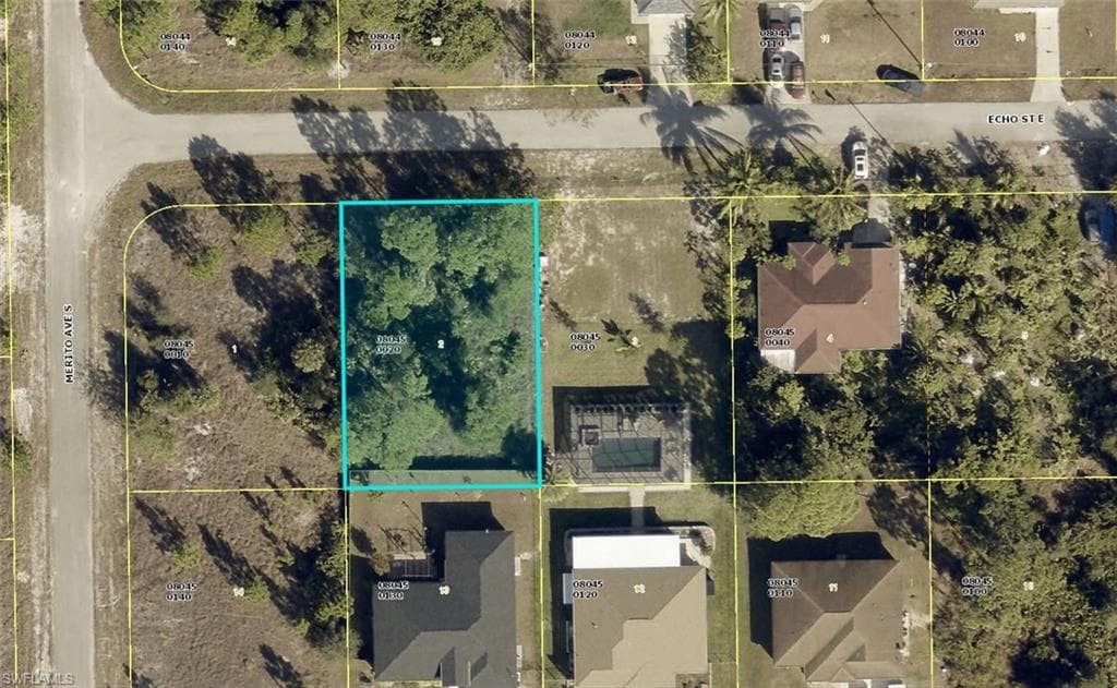 1242 Echo ST E LEHIGH ACRES, FL 33974